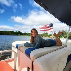 Meet your Posher, Jacquelyn